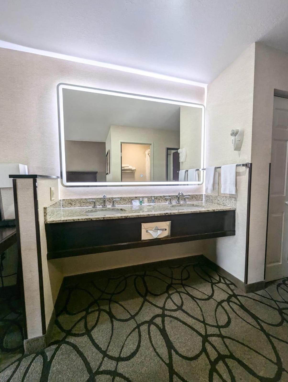Comfort Suites Airport Salt Lake City Exterior foto